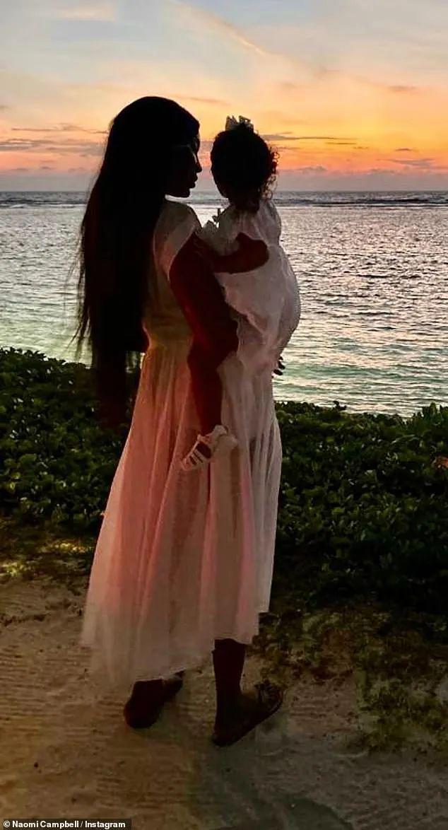 ：孩子90岁了！老年人找现象正得流行pg电子模拟器试玩老夫妇生子令人唏嘘(图23)